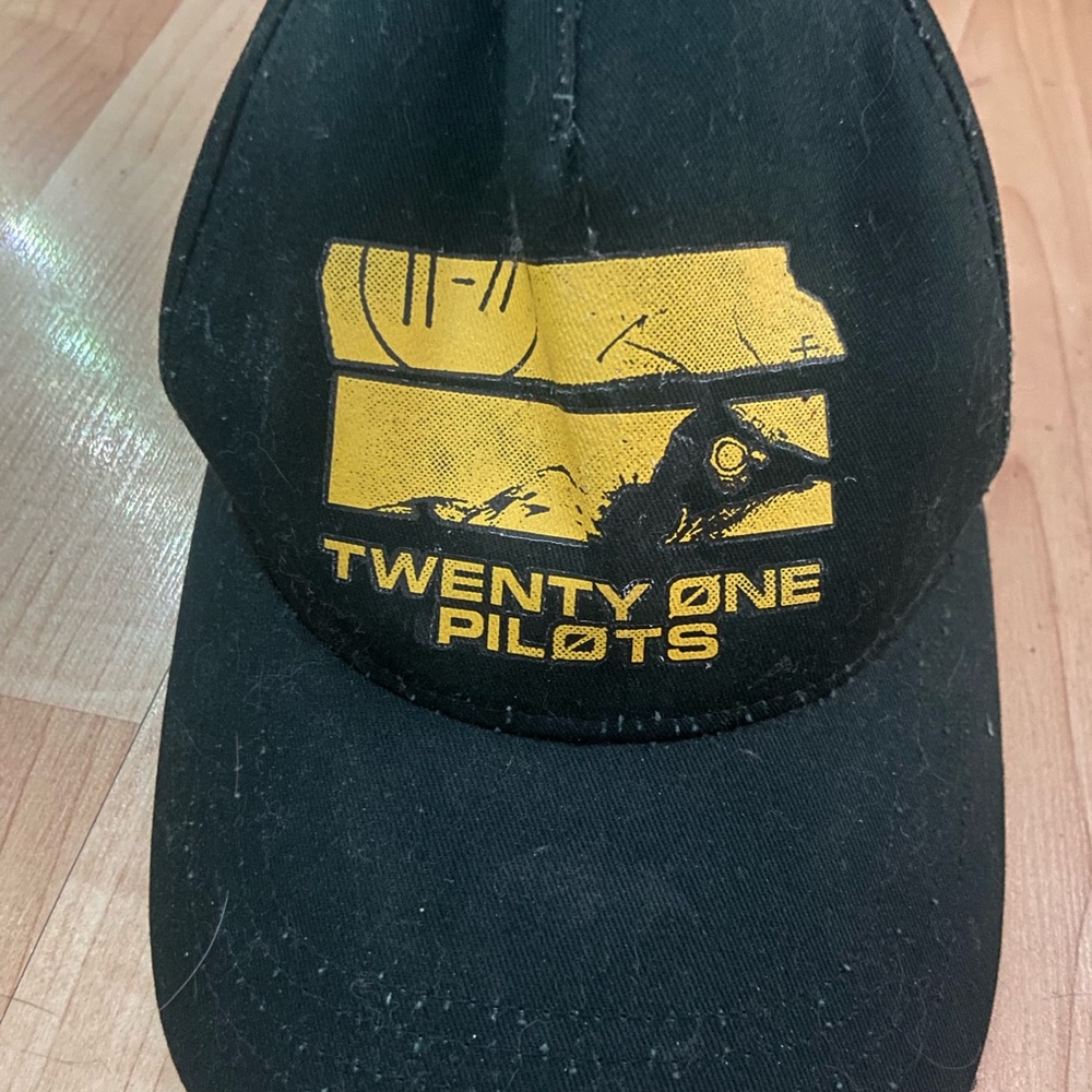 ☾.݁ᛪ༙ Twenty One Pilots ‘Trench’ Cap
